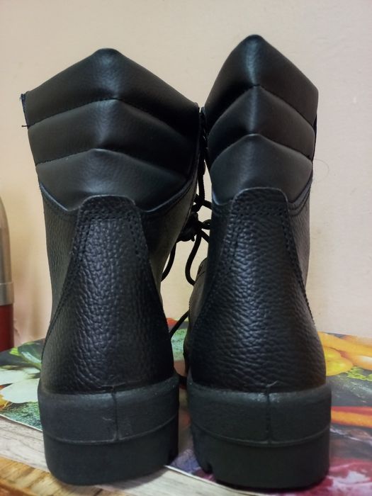 Продам берцы абсолютно новые