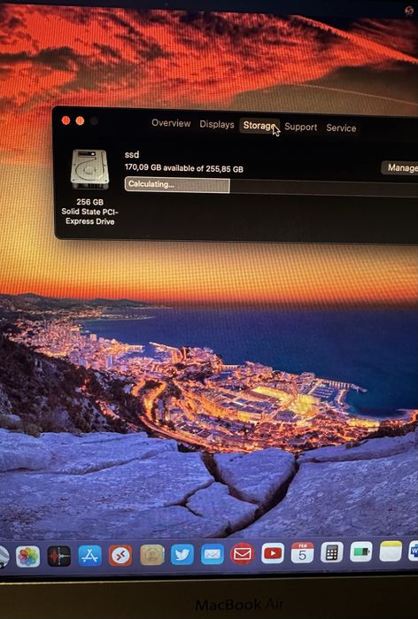 Macbook Air 13 inch 240 ssd i5 la cutie