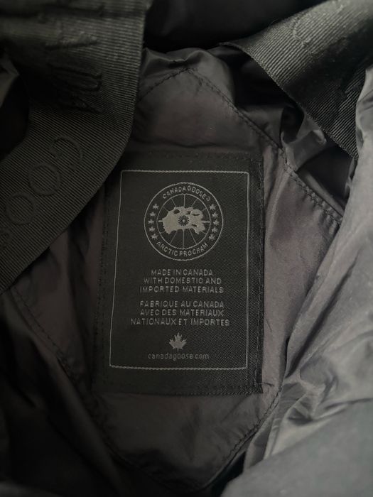 Geaca de iarna Canada Goose neagra