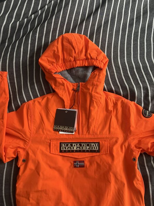 Чисто НОВО детско  яке Napapiri