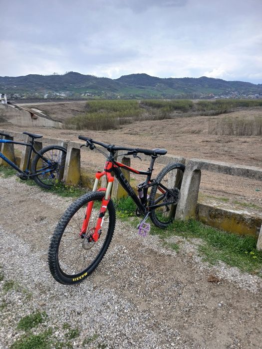 Bicicleta cube 2016