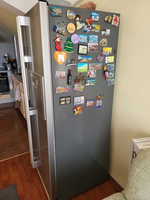 Хладилник § фризер Samsung с 2 врати и диспенсър за лед и вода