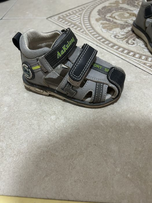 Продам летние детские сандалики