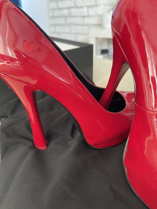 Обувки Moschino