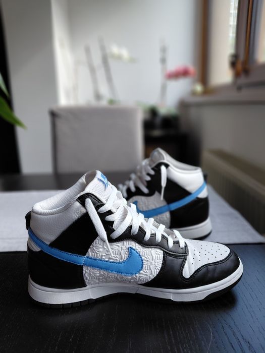 Nike Dunk High EMB