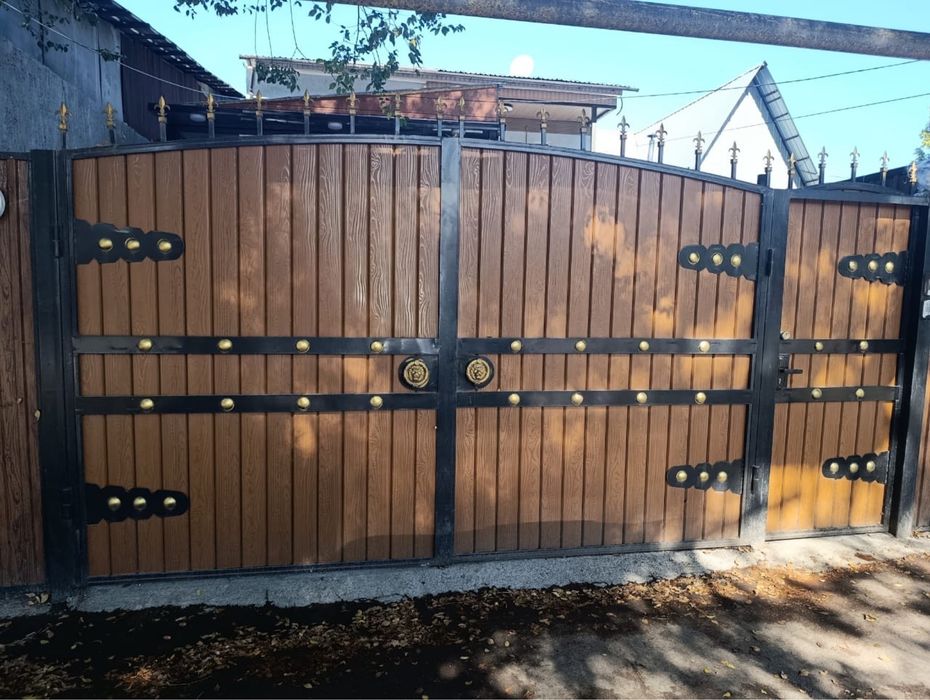 Продам ворота с калиткой