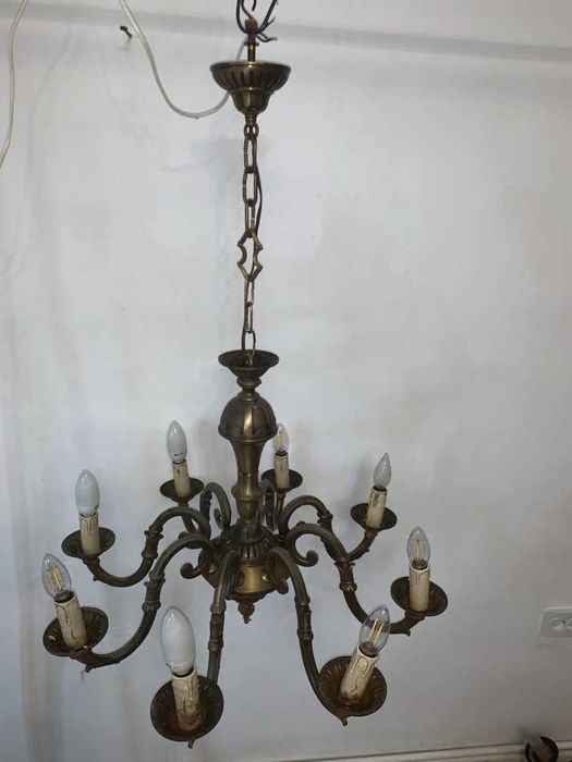 Candelabru vintage din bronz masiv cu opt brate
