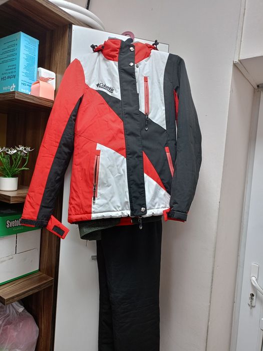 Зимняя одежда .женская.