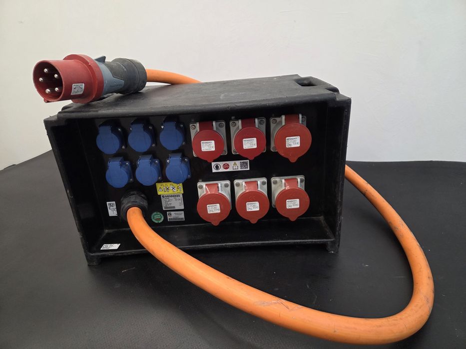 Distribuitor electric box Mennekes 63 amperi 6 x 380 6 x 220