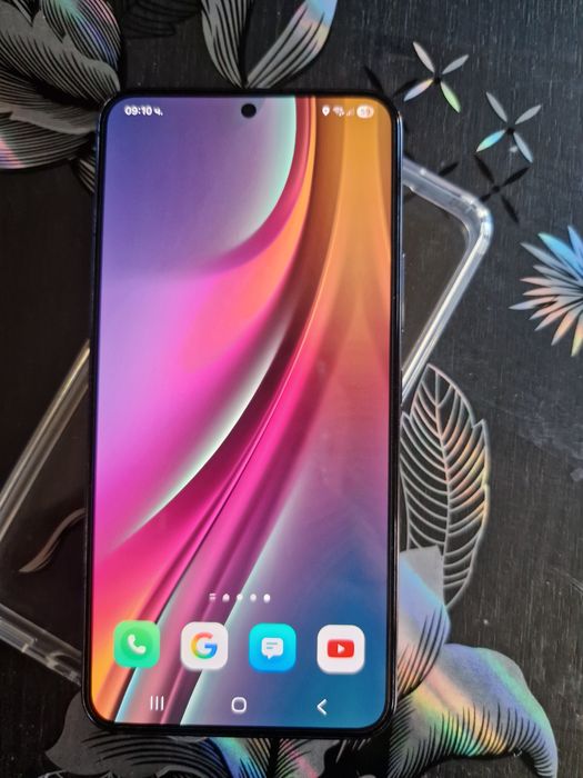 Samsung s22.        .