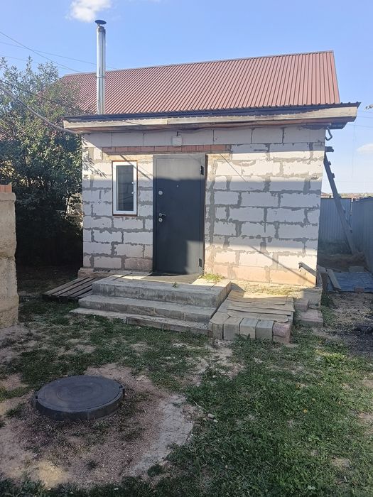 Продам. дом. не. дострой