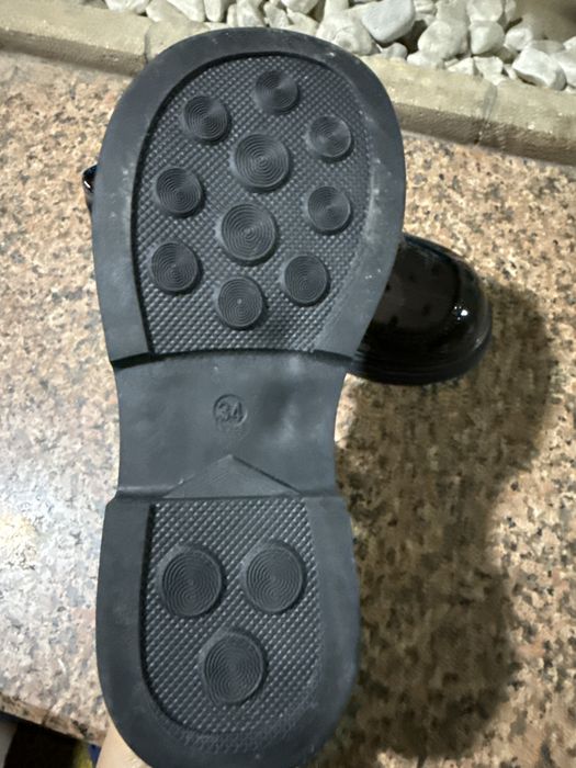 Туфли школьные новые