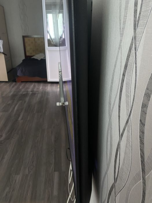 Телевизор Samsung 3к LED-б/у