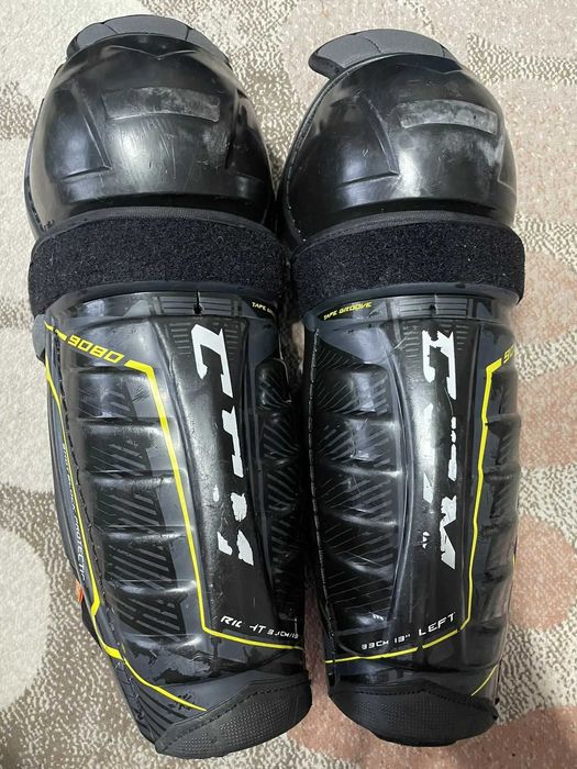 Продам хоккейную форму 11-13 лет.