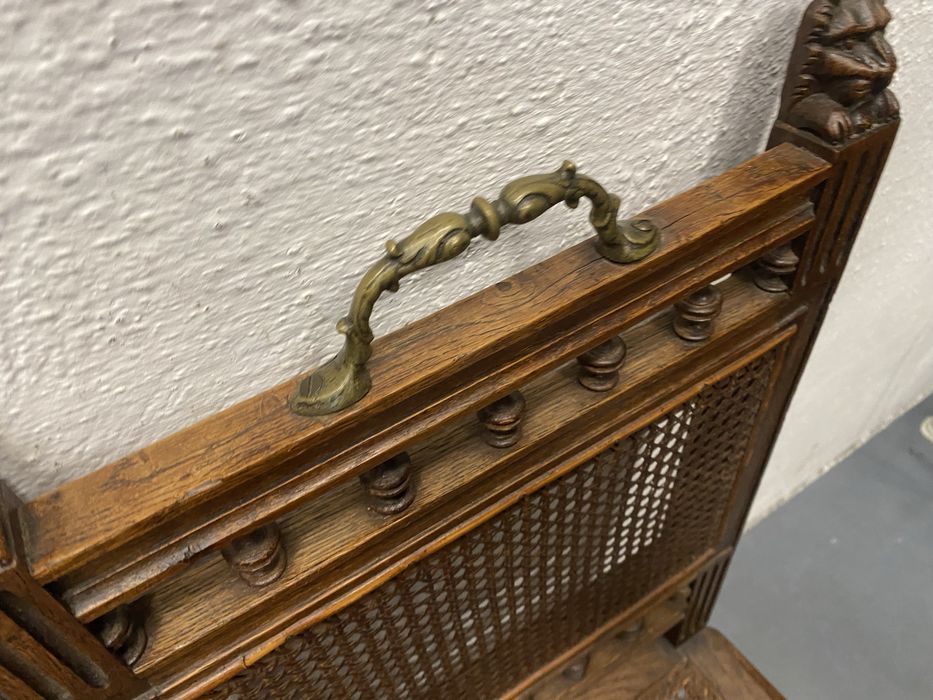 Френски дъбови столове със седалки от ратан