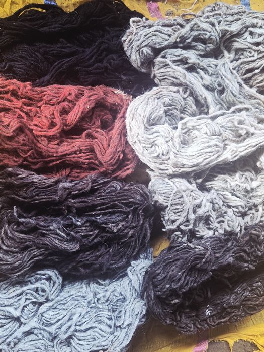 Иірме жіптер және жүннен жіп