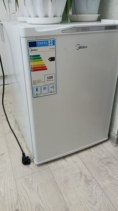 Холодильник Midea
