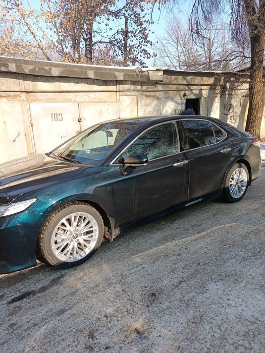 Тойота Камри 70 СРОЧНО ПРОДАЮ