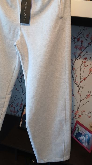 Pantaloni damă de la New Yorker