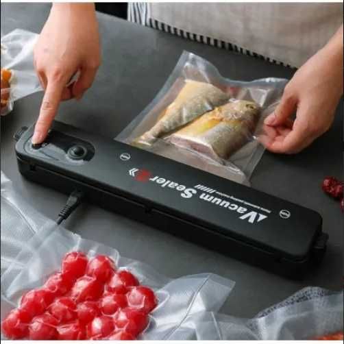 машина за вакуумиране Vacuum Sealer + 10 вакуум торбички