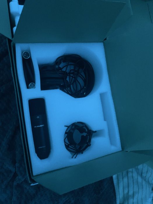 микрофон M-Audio Nova Black