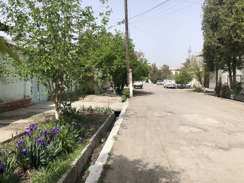 Uy juda ajoyib xolatda barcha sharoyitlari bor