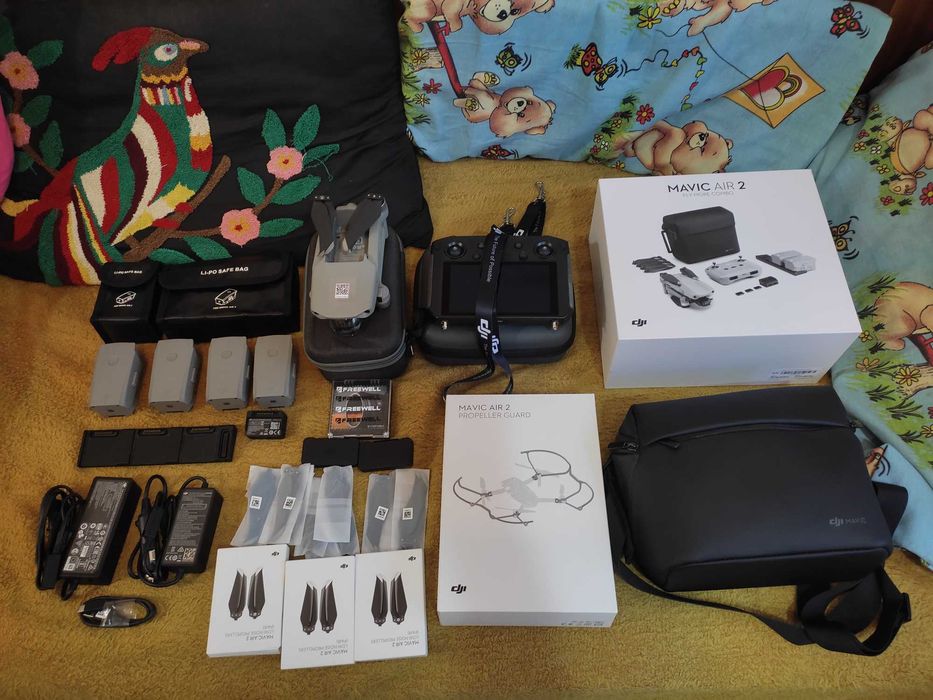 Дрон DJI AIR2 + екстри