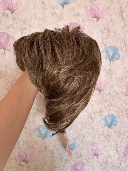 продам парик новый