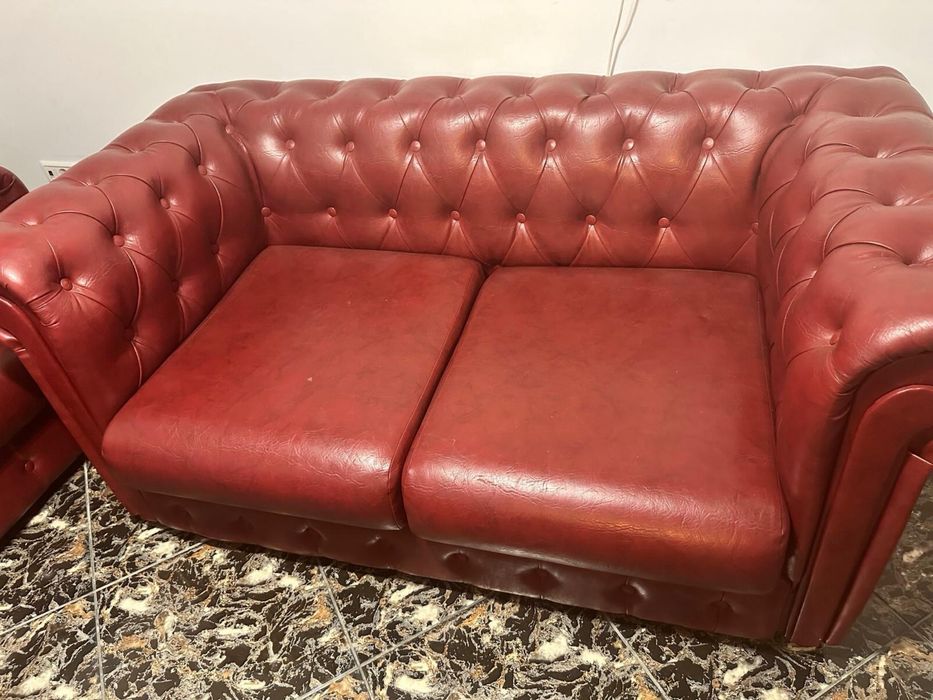 Set canapea cu fotolii Chesterfield roșu