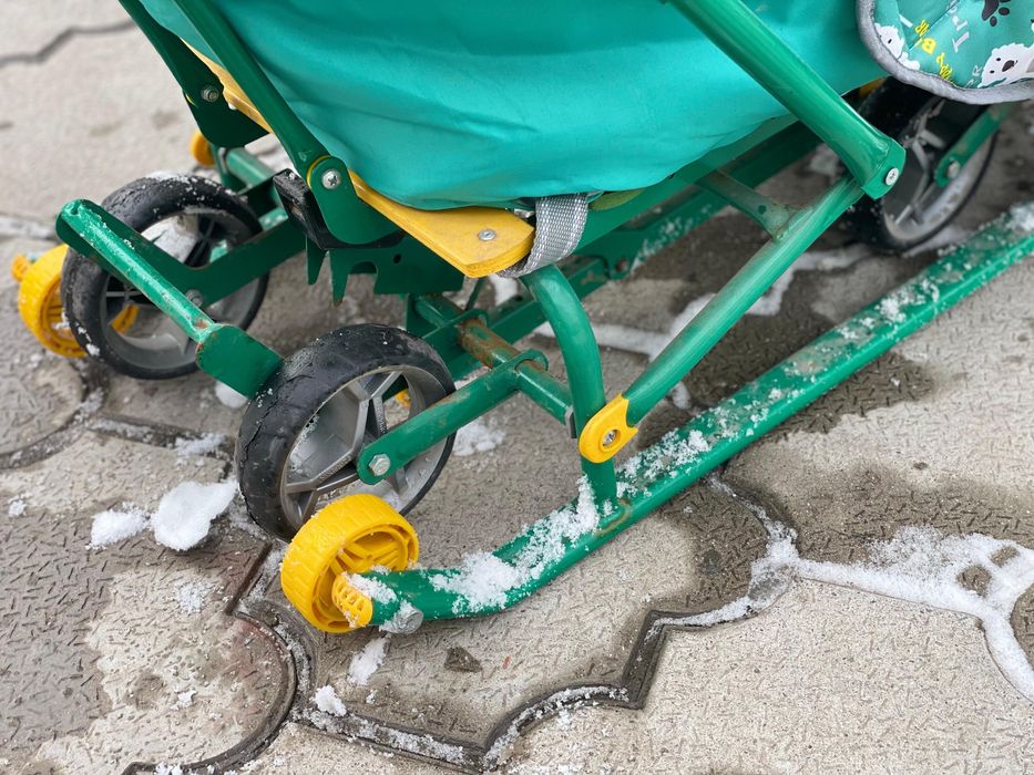 Санки новые с чехлом