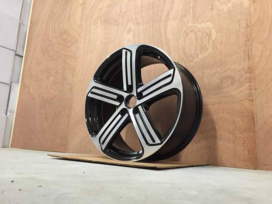VW Cadiz 18" + ПОДАРЪК ГУМИ DUNLOP Sport Maxx RT 2 225/40/18