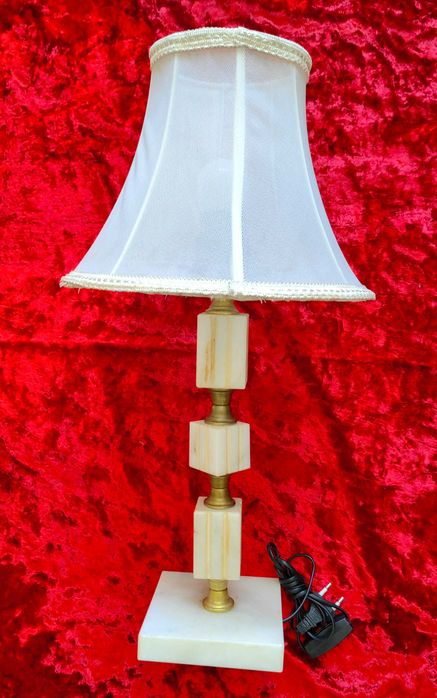 Супер Качествена БЯЛА МРАМОРНА Българска Настолна Соц Лампа