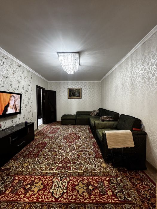 Ойбек метро спец план квартира