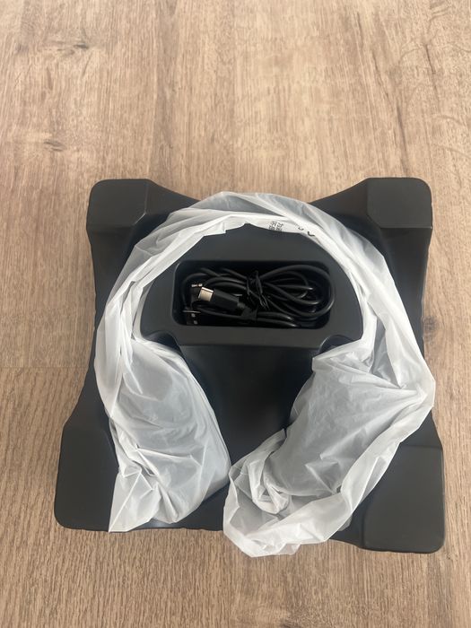 Продам наушники Lenovo EB 320