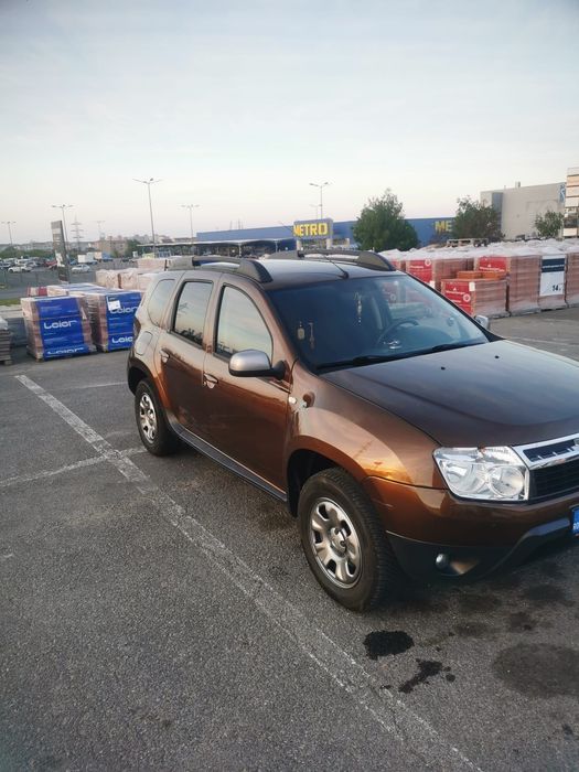 Vând autoturism Dacia Duster
