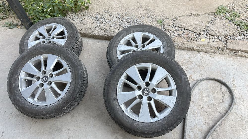 Тойота диски 40 диски 16