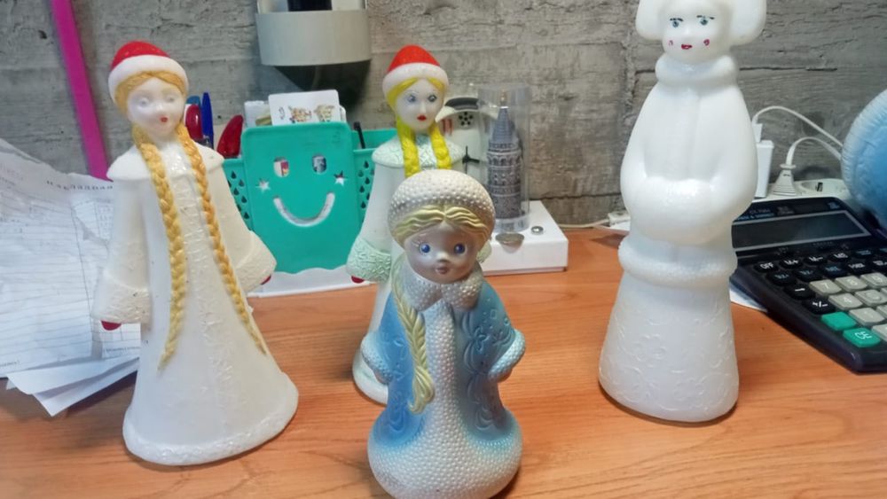 Пластиковые Дед мороз и снегурочка ссср