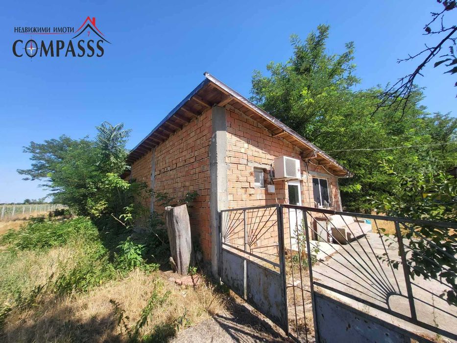 с. Кардам, обл. Добрич, Къща и работилница  – 70000евро!