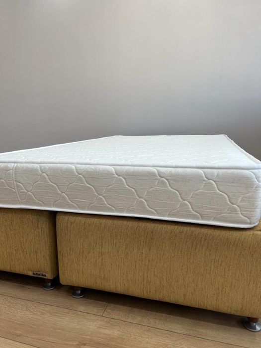 Продам матрац на полуторку 90.000