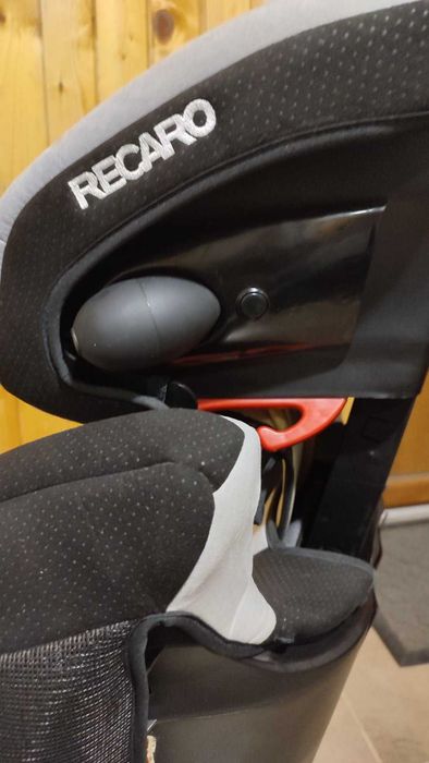 Детско столче RECARO Monza Nova + вградени тонколонки / 15-36 кг