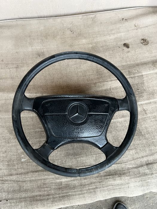 Руль Мерседес 124