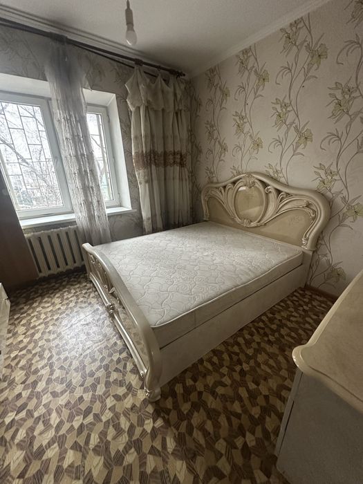 Продаем старую мебель