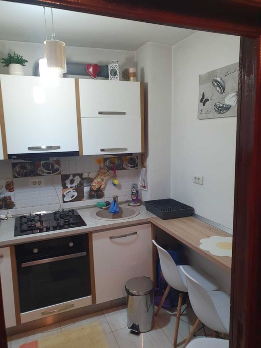 Vand apartament 2 camere zona Industriala str Cornisa