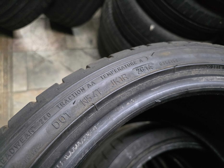Летни гуми пакет 225 40 18 и 255 35 18 - Dunlop