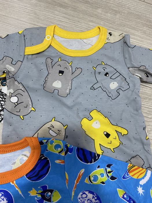 3 кофточки на маленького ребеночка до 6 месяцев