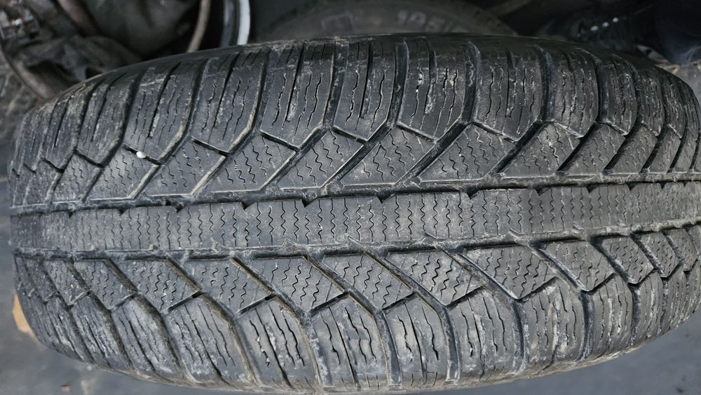 2бр гуми 195 65 15 семперит