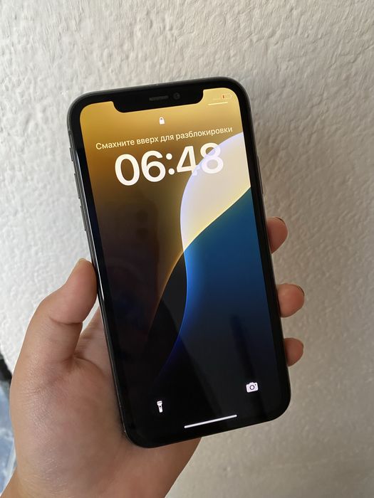 Айфон 11 64гб классный