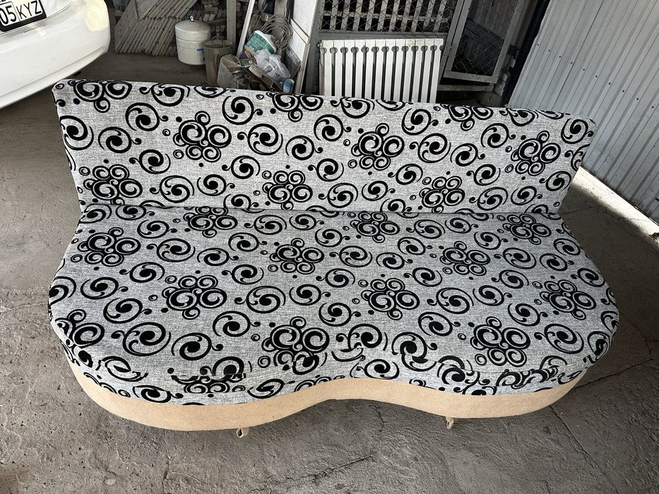 Диван хороший состояние …