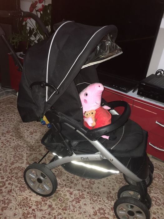 Carut bebe adus din Londra . În stare excelenta, calitate englezeasca.