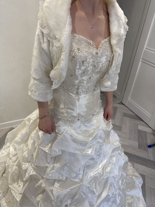 Платье свадебное